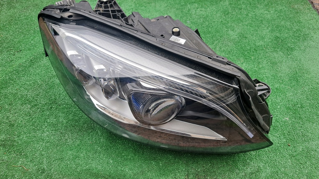 фото №1, Mercedes c-klasa w205 lift full led лампа передняя kpl