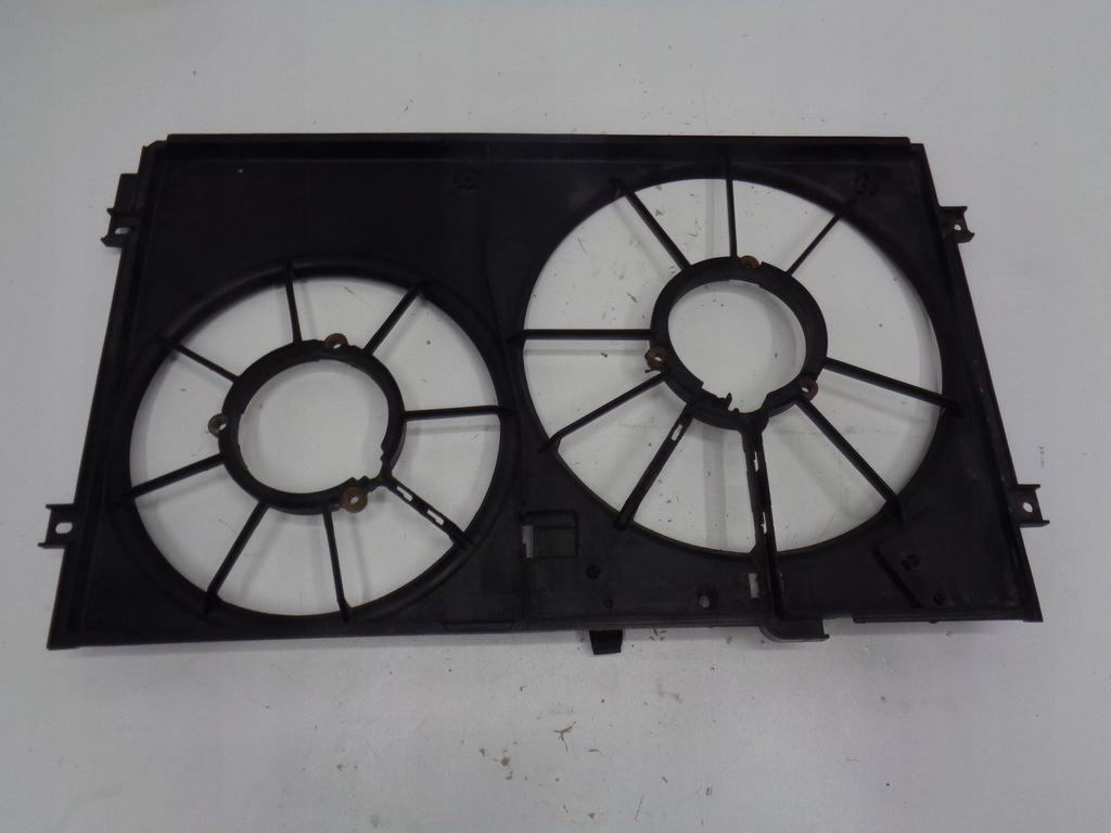 фото №4, Vw golf v leon ii octavia корпус вентиляторов
