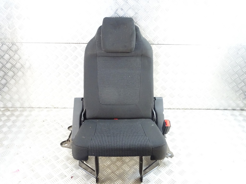 Купить Peugeot 5008 сиденье правый задний  trzeci 3 ряд