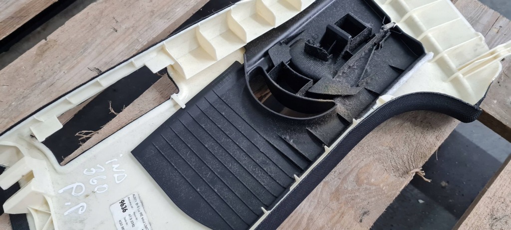 A6 c7 4g рестайлинг  накладка стойка правая правый  перед поперечина sline 4g0867244a Доставка