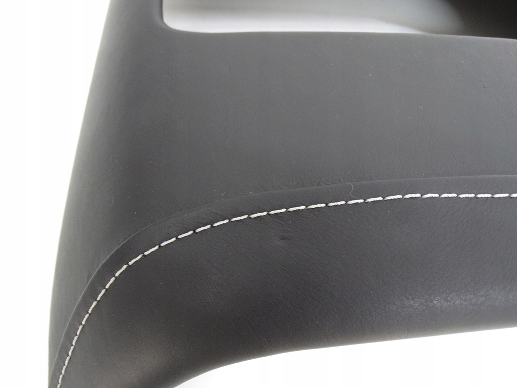 фото №6, Aston martin vantage roadster защита задняя сиденье водителя 6g33-l501a61-ag