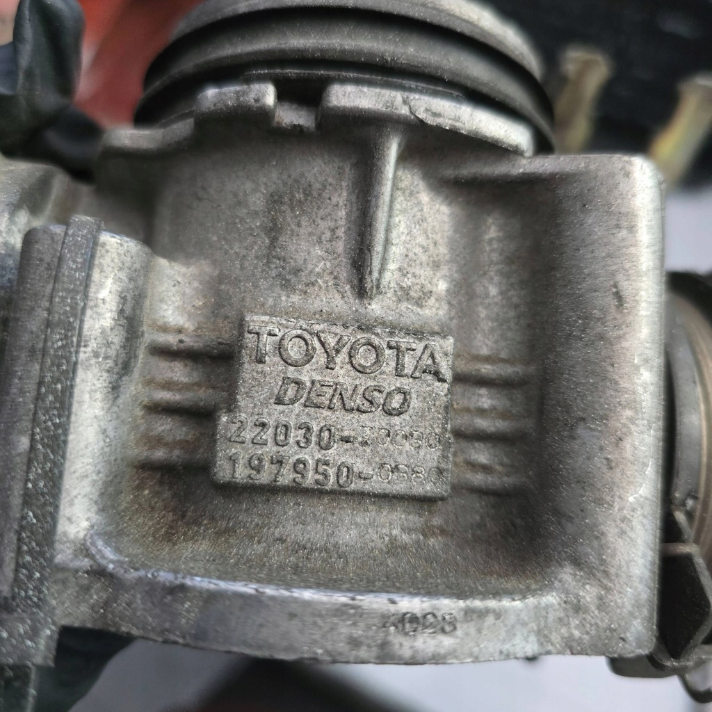 Lexus es 250 - 300 - 330 2005 22030197950 дроссельная заслонка с Разборки