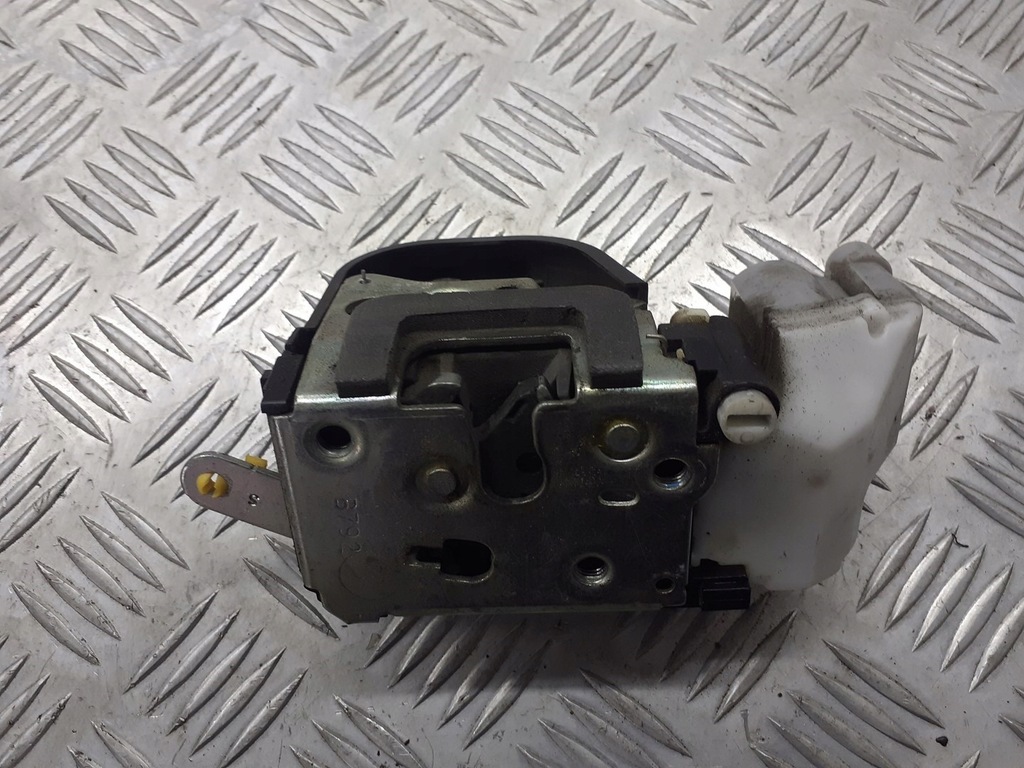 фото №2, Замок дверь левый задняя alfa romeo 147 4pin