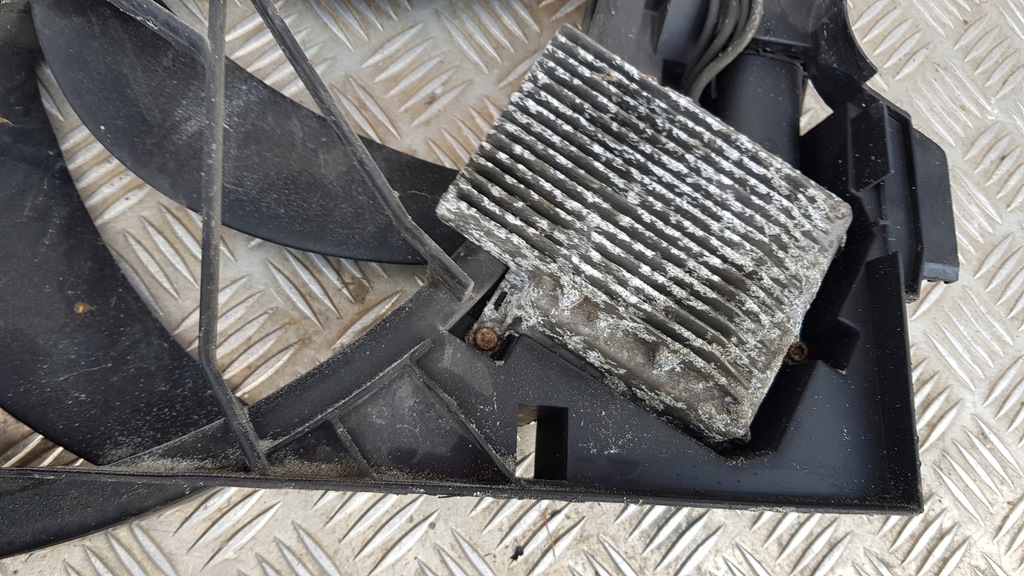 фото №13, Mercedes w211 3.0 cdi вентилятор радиатора a2115001893