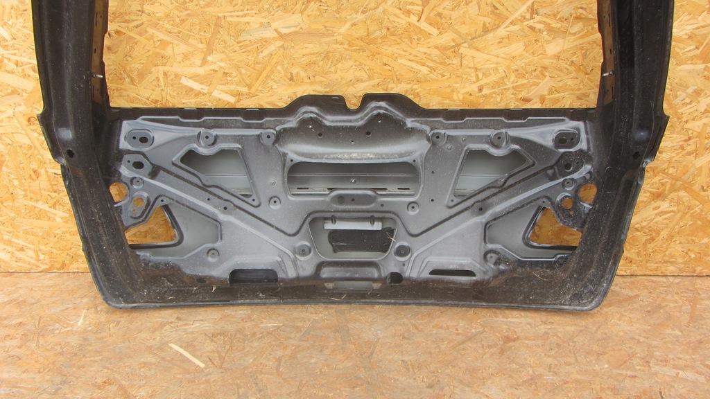 фото №15, Крышка багажника задняя задняя mercedes gls w166