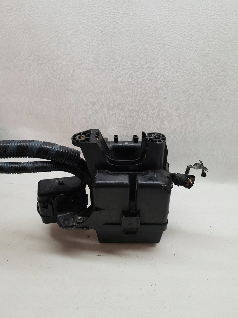 фото №5, Toyota rav4 ii d4d lift корпус запобіжників