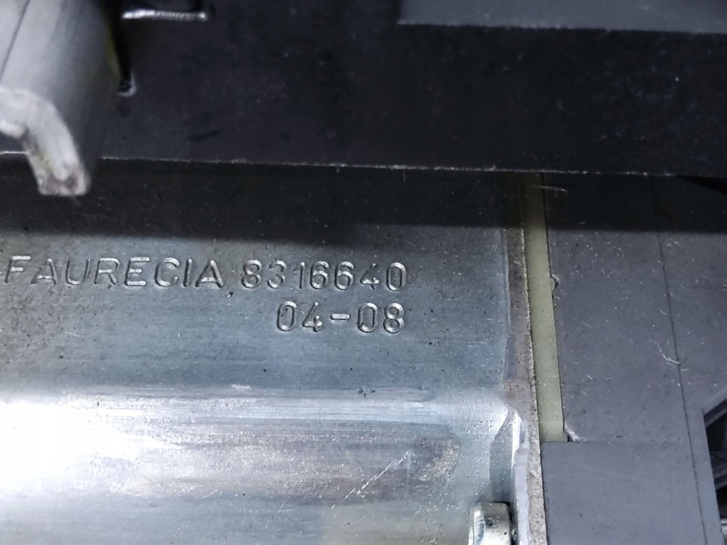 фото №6, Моторчик сиденье bmw 7 e65 e66 8316640