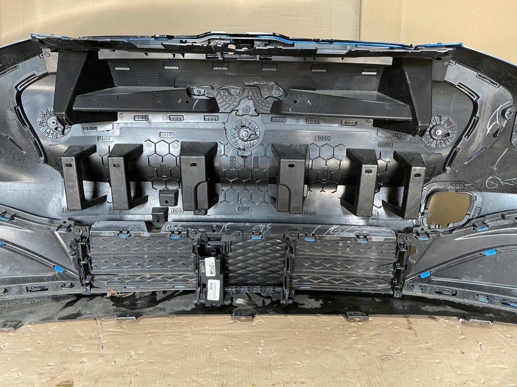 фото №10, Бампер передний перед ford mustang mach-e pdc