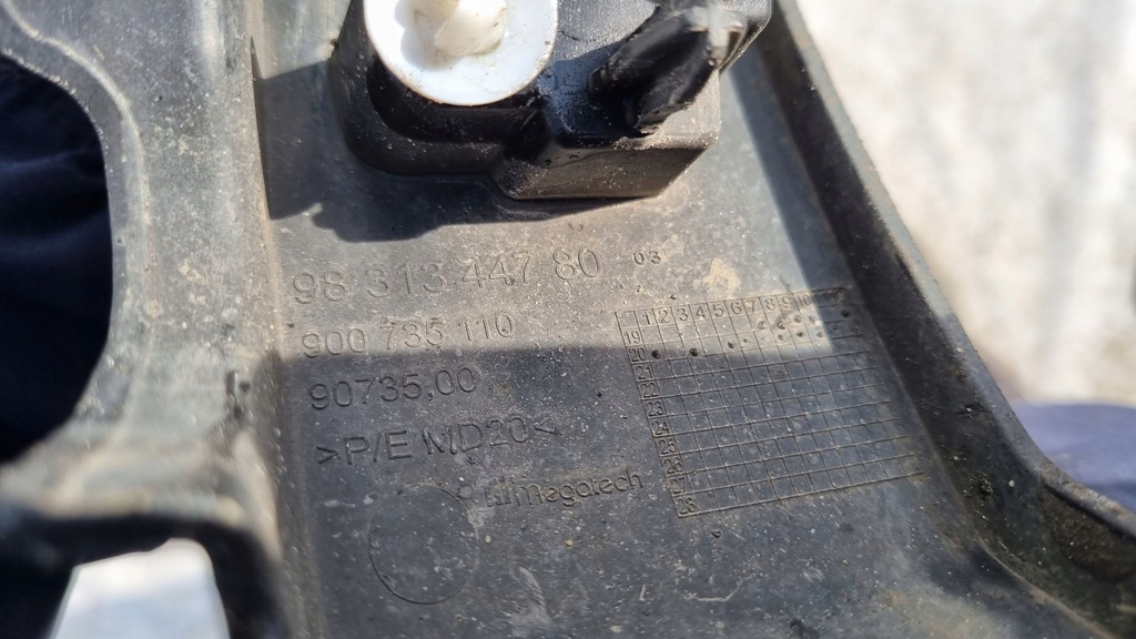 фото №10, Молдинг na крыло citroen c4 iii 20- правый задняя