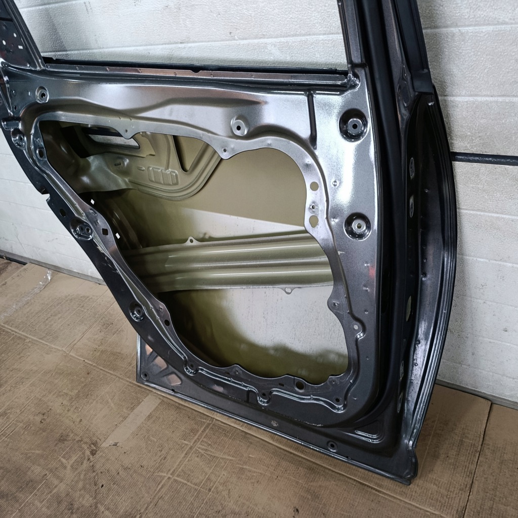 Двері лівий задній kia ev6 Доставка
