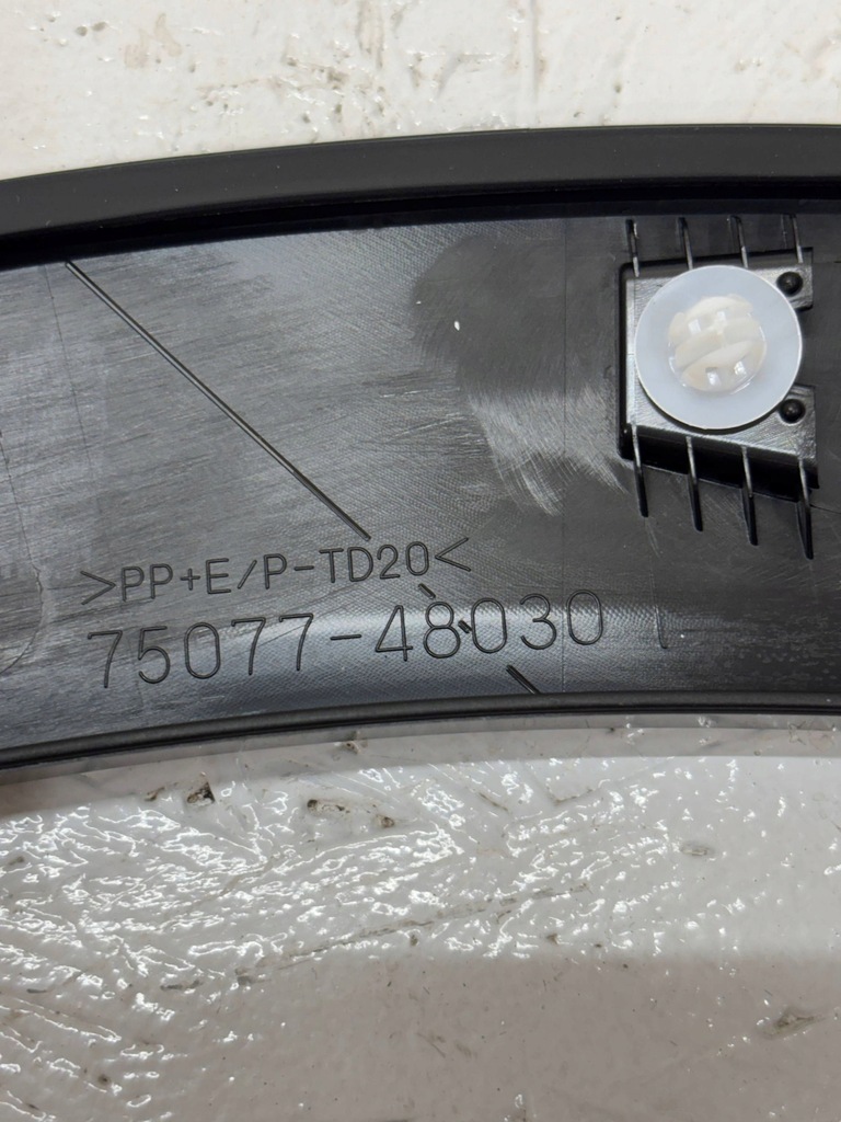 фото №11, Lexus rx v 2022 задняя сторона правая молдинг заднего крыла 7507748030