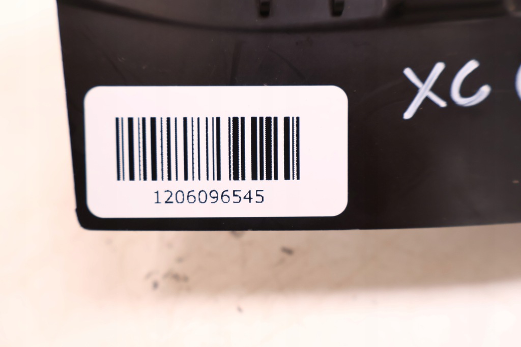 фото №8, Volvo xc60 ii бризковик правий перед 32369175