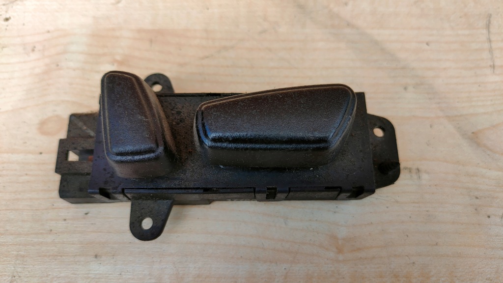 фото №1, Jeep grand cherokee wj кнопка сидіння правий перед