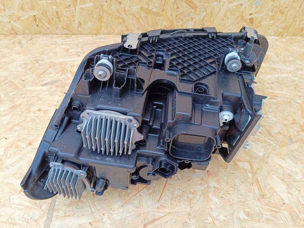 фото №7, Комплектна лампа передня перед права bmw g30 g31 lift lci laser 5a388d6 23r