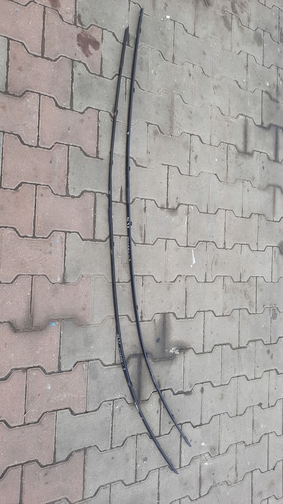 фото №1, Молдинг дахова mazda 3 05r hb