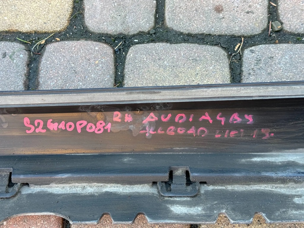 фото №12, Audi a4 b9 lift 19-24 kombi allroad молдинг поріг права na поріг правий