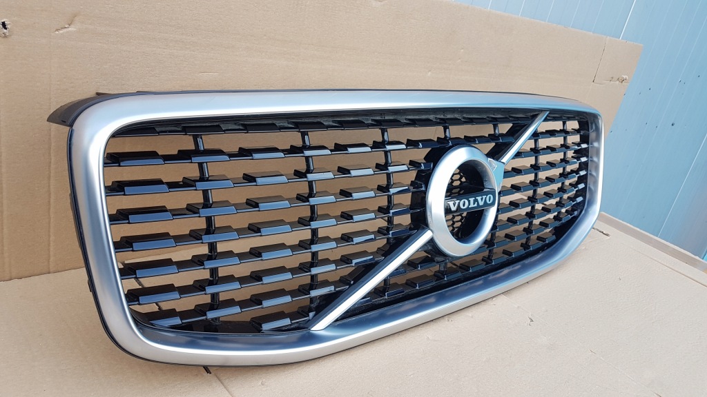 фото №8, Решётка радиатора решётка радиатора volvo xc60 ii r-design 17-