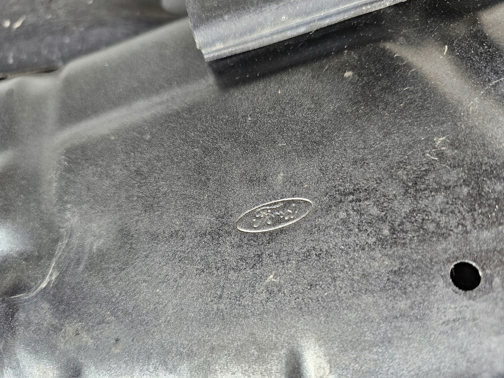 фото №8, Капот крышка двигателя ford explorer v lift 2014-