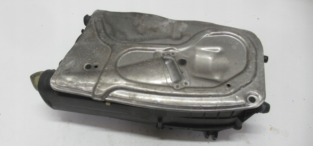 фото №1, Mercedes w218 w212 корпус фільтра повітря