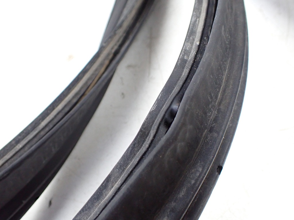 фото №7, Прокладка крышки багажника chevrolet corvette c5