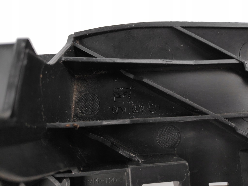 фото №9, Seat leon iii kombi напрямна підсилювач бампера задня 5f9807511