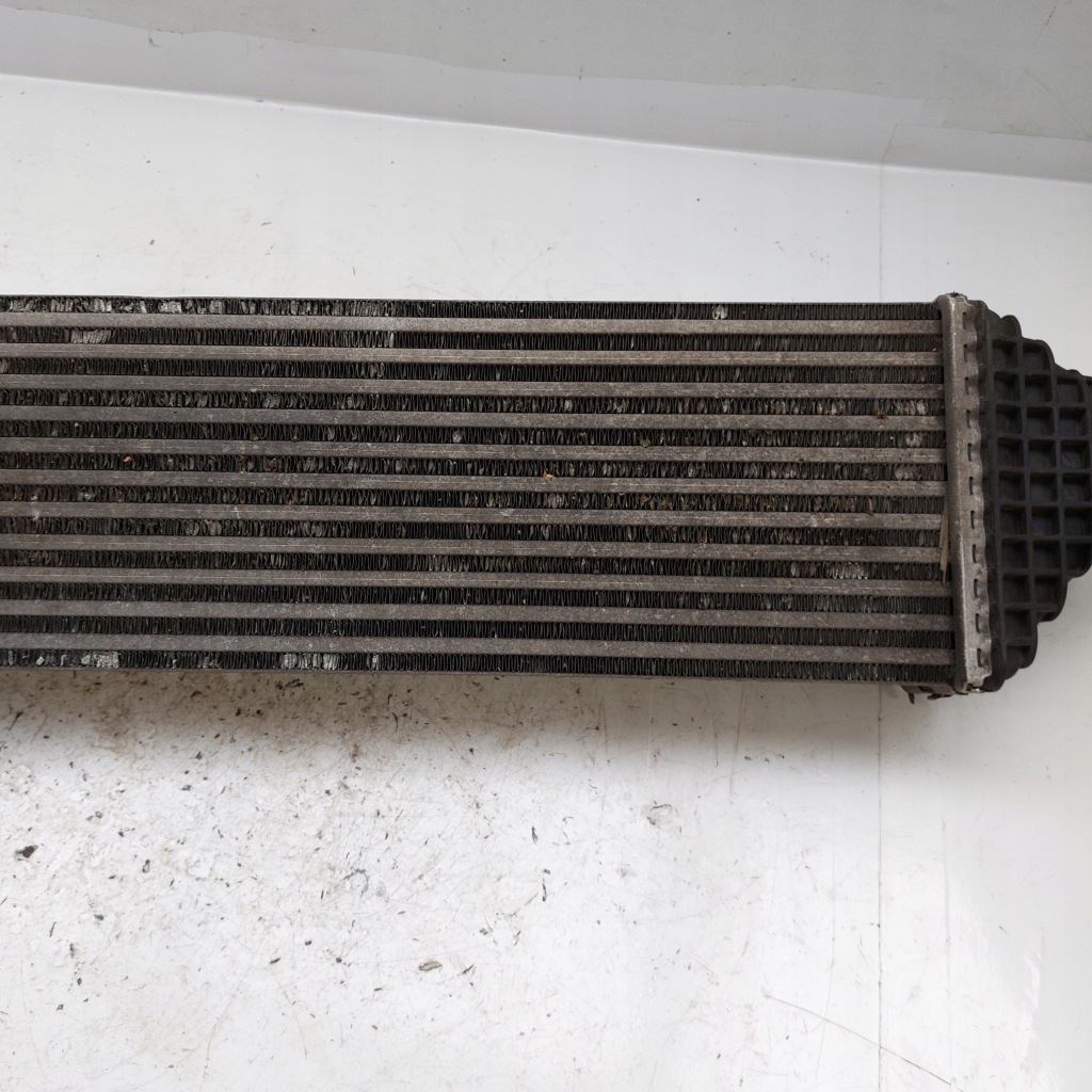 Volvo v40 2 2,0d радіатор повітря інтеркулер 31338734 dz895001 в Україні