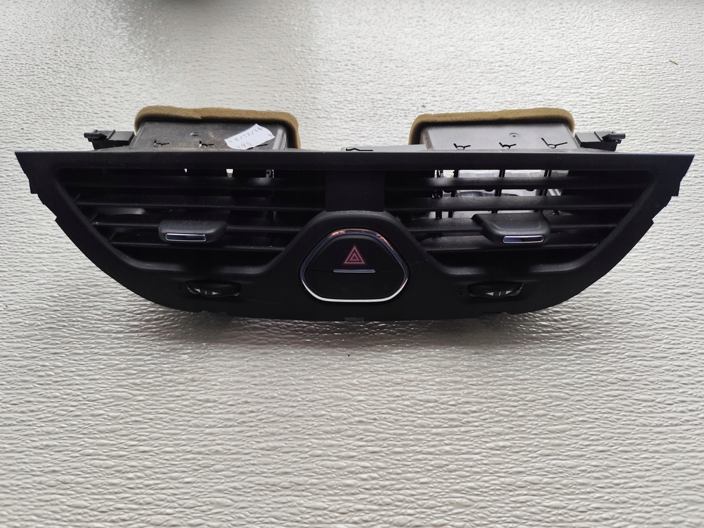 фото №1, Решётка обдув средняя opel corsa e 13377949