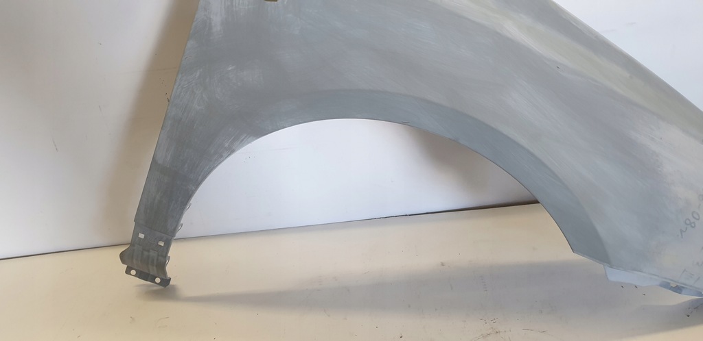 фото №7, Kia carnival крила перед передній правий 05-14r