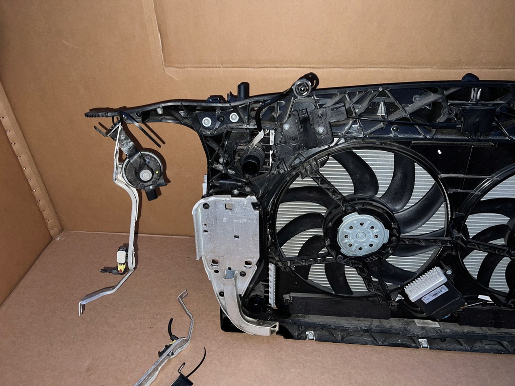 фото №13, Audi a6 a7 c7 4g 3,0 tfsi 333 km lift pas передний радиатор комплект 38km