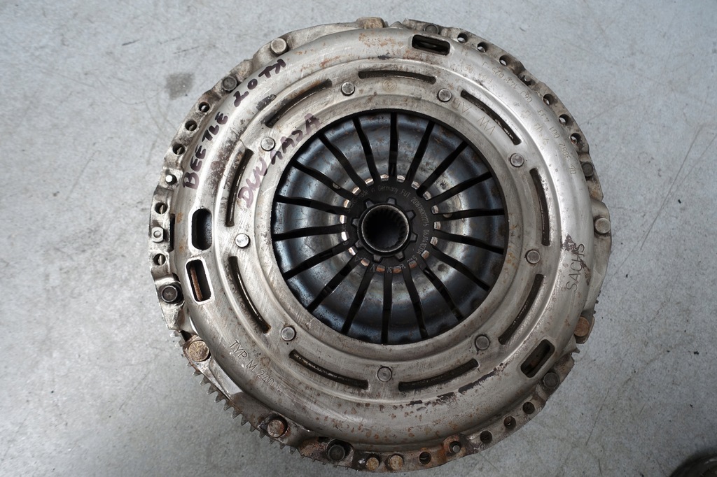 фото №1, Vw beetle 5c 2.0 tsi сцепление колесо двухмассовый прижим диск комплект