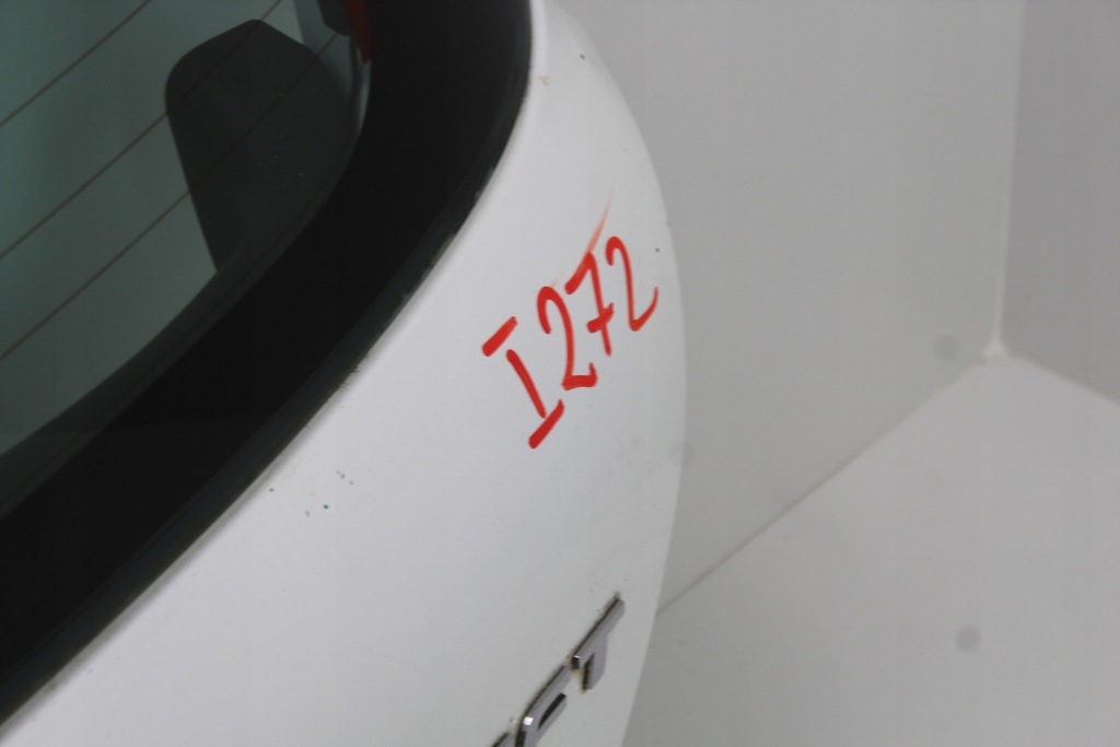 фото №12, Кришка багажника багажника задня suzuki swift mk6 05-08r 26u