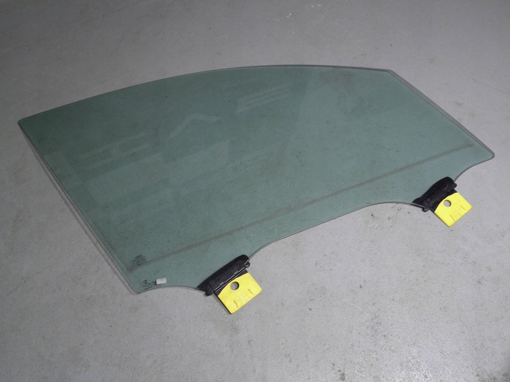 фото №1, Audi q7 4m // стекло дверь правый перед 2018