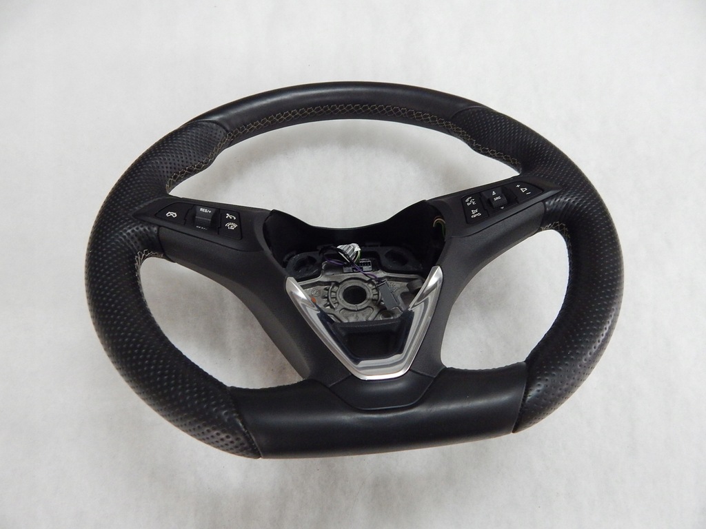 фото №7, Opel corsa e opc - воздуховод кожа multi oryg