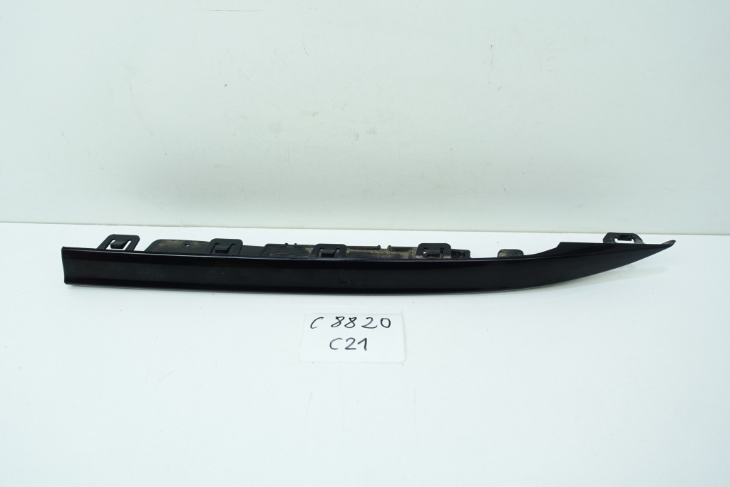 фото №1, Молдинг спойлер левый vw golf viii 8 r r-lin kombi