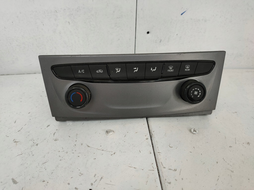 фото №1, Opel astra k панель кондиционера 39042438