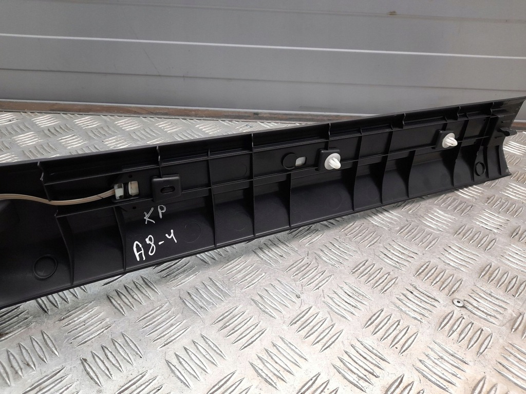 фото №6, Audi a8 s8 d4 4h 2012 перед сторона ліва молдинг поріг передня