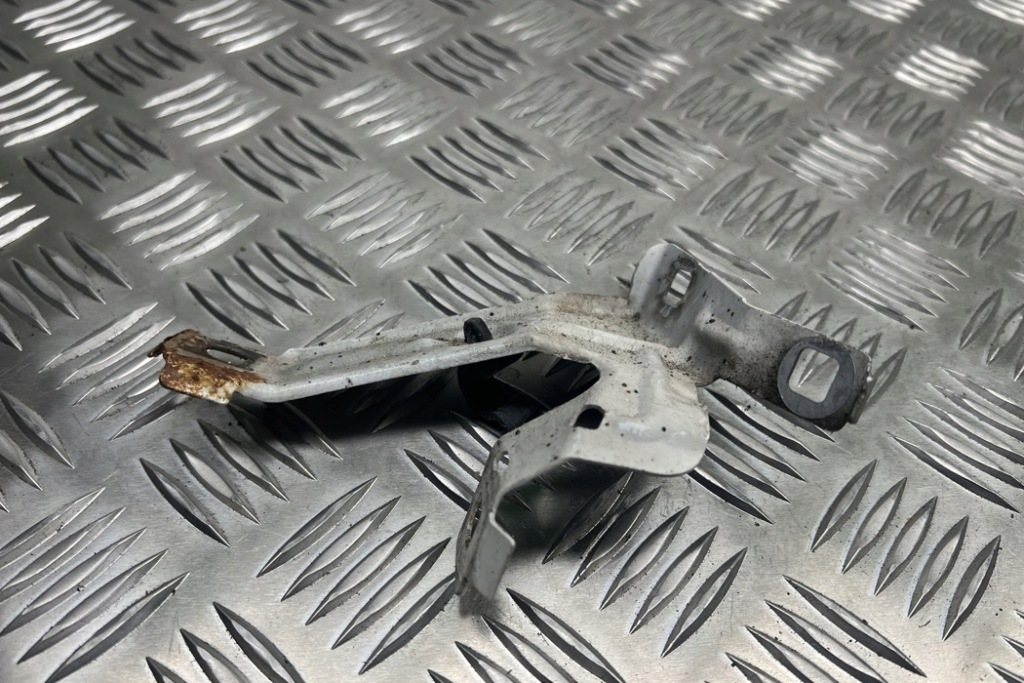 фото №7, Кронштейн передній правого крила bmw 3 touring f31 7255822 3.0l