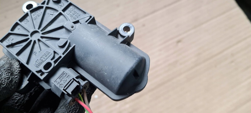 фото №12, Sq8 4m rsq8 q8 моторчик вихлоп кришка вихлопних газів 4n0133246a sq7 4m a4 b9 a5 s5