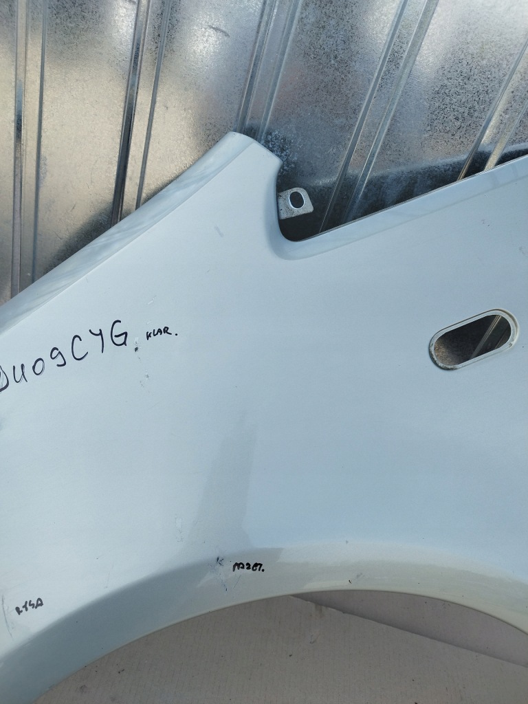 Крыло  левое  перед ford c-max mk1 рестайлинг  2007-2010 Недорого