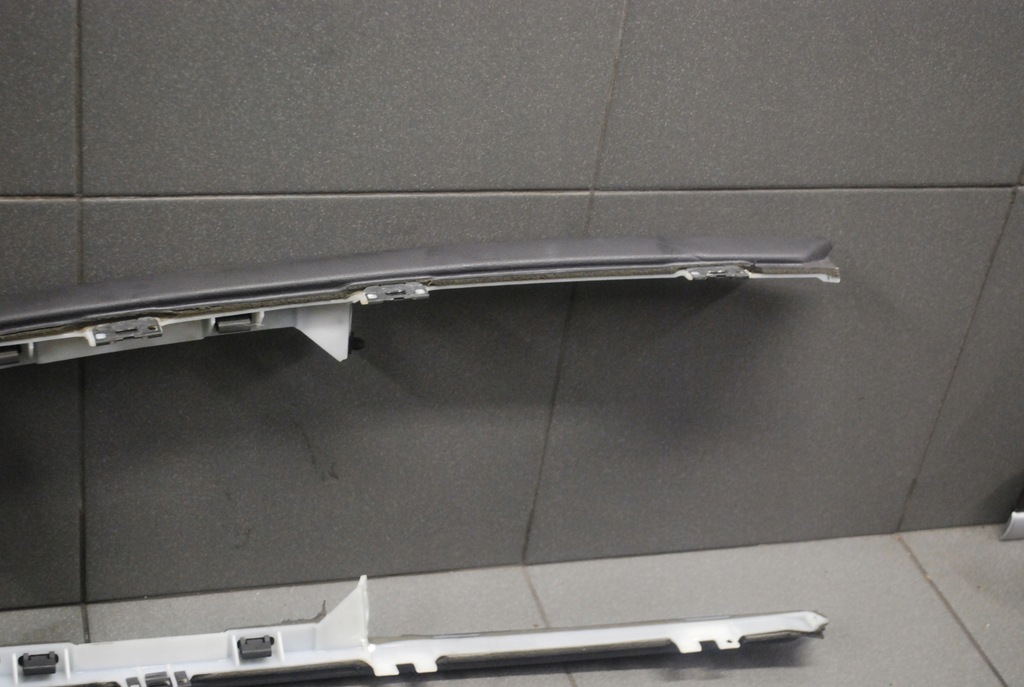 фото №14, Рамка туннель среднего vw phaeton 3d0863243n