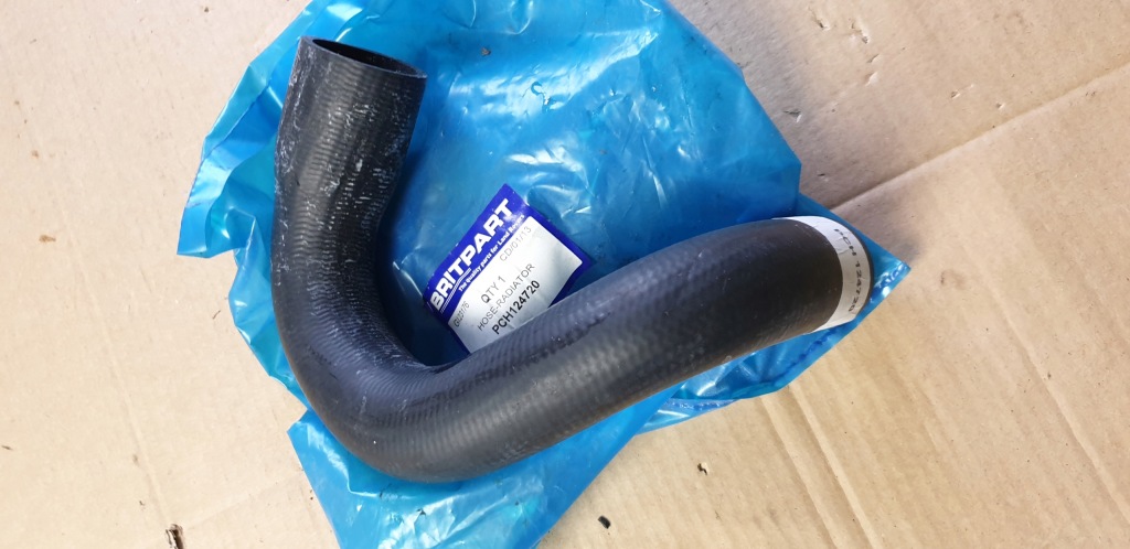 фото №4, Труба шланг гумовий радіатора dół land range rover