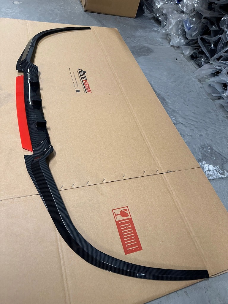 фото №7, Новый cupra bat lip 4 szt. сплиттер передний бампера pokryty węgiem с красный przodem