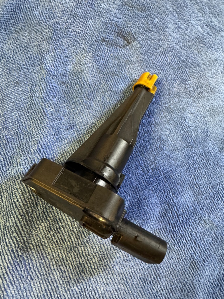 фото №1, Bmw mini b48 датчик уровня масла