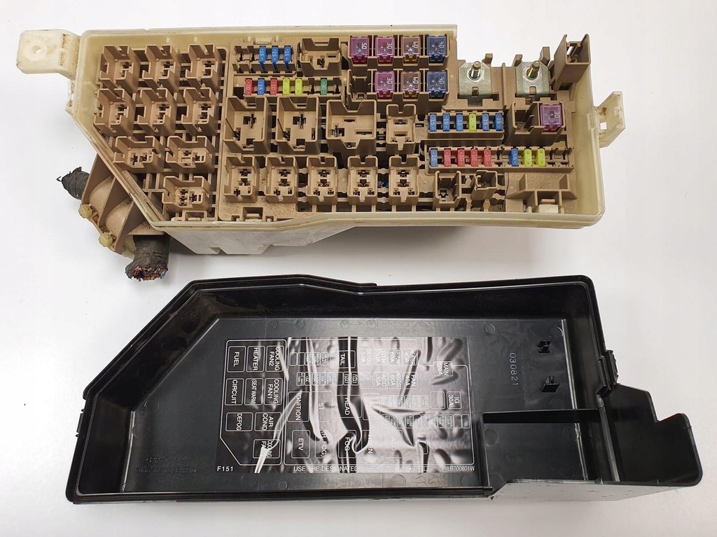 фото №2, Коробка запобіжників mazda rx-8