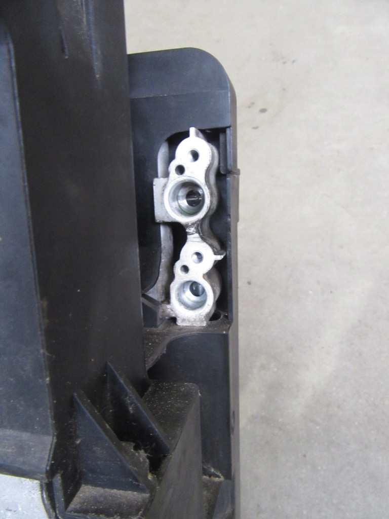 Радіатор інтеркулер корпус bmw f01 f02 f06 f10 f11 f13 n57 автоматична коробка передач 313km Зі Шроту