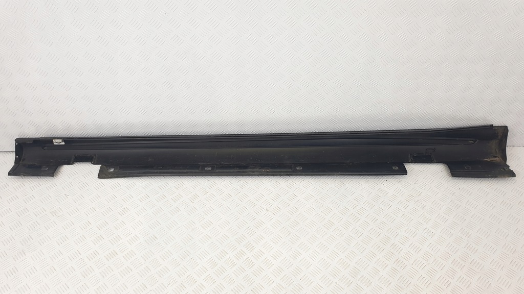 фото №7, Mercedes a-klasa w176 amg молдинг порог правая