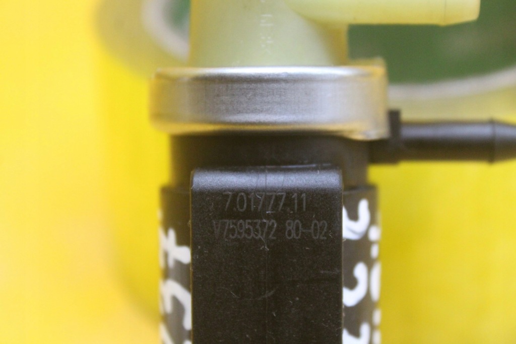 Клапан вакуумa citroen ds3 peugeot 1.6 thp 5f04 v759537280-02 Киев