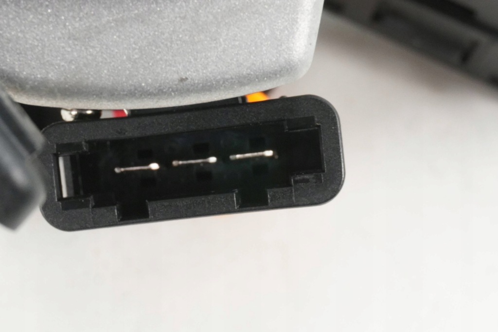 фото №7, Перетворювач напруги skoda octavia 3aa907155