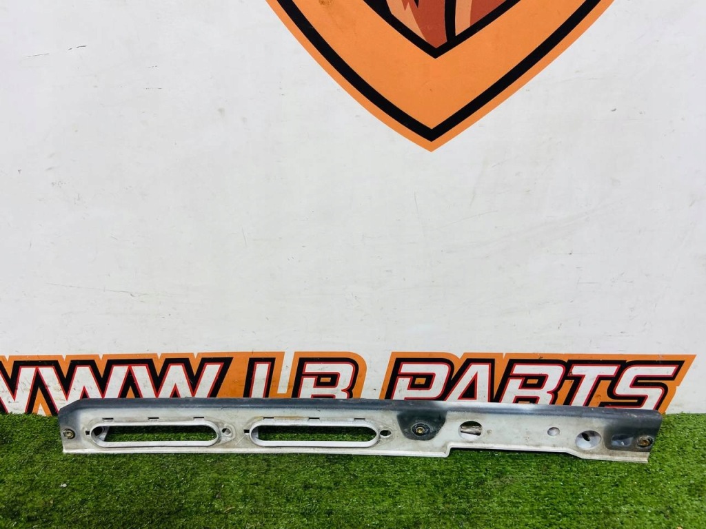 Кронштейн крепления крыла правый  верхний range rover sport l494 cpla16150ac Доставка