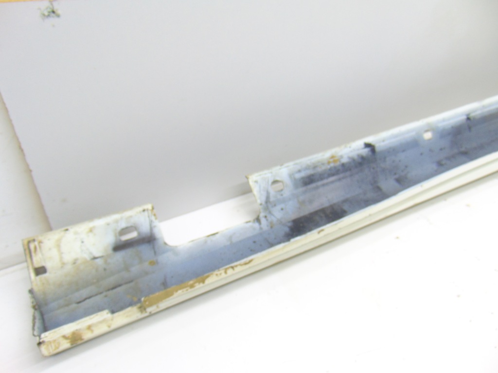 Накладка молдинг порог левая mercedes w 176 w246 a2466900240 lak 650 с Разборки